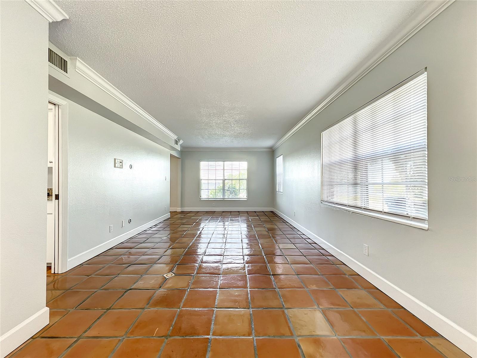 1218 LAKE ARIANA BLVD