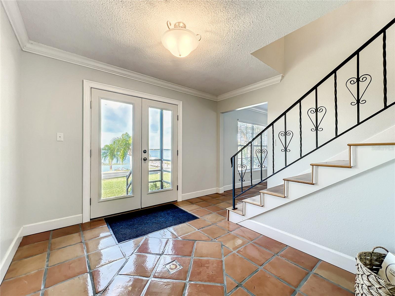 1218 LAKE ARIANA BLVD