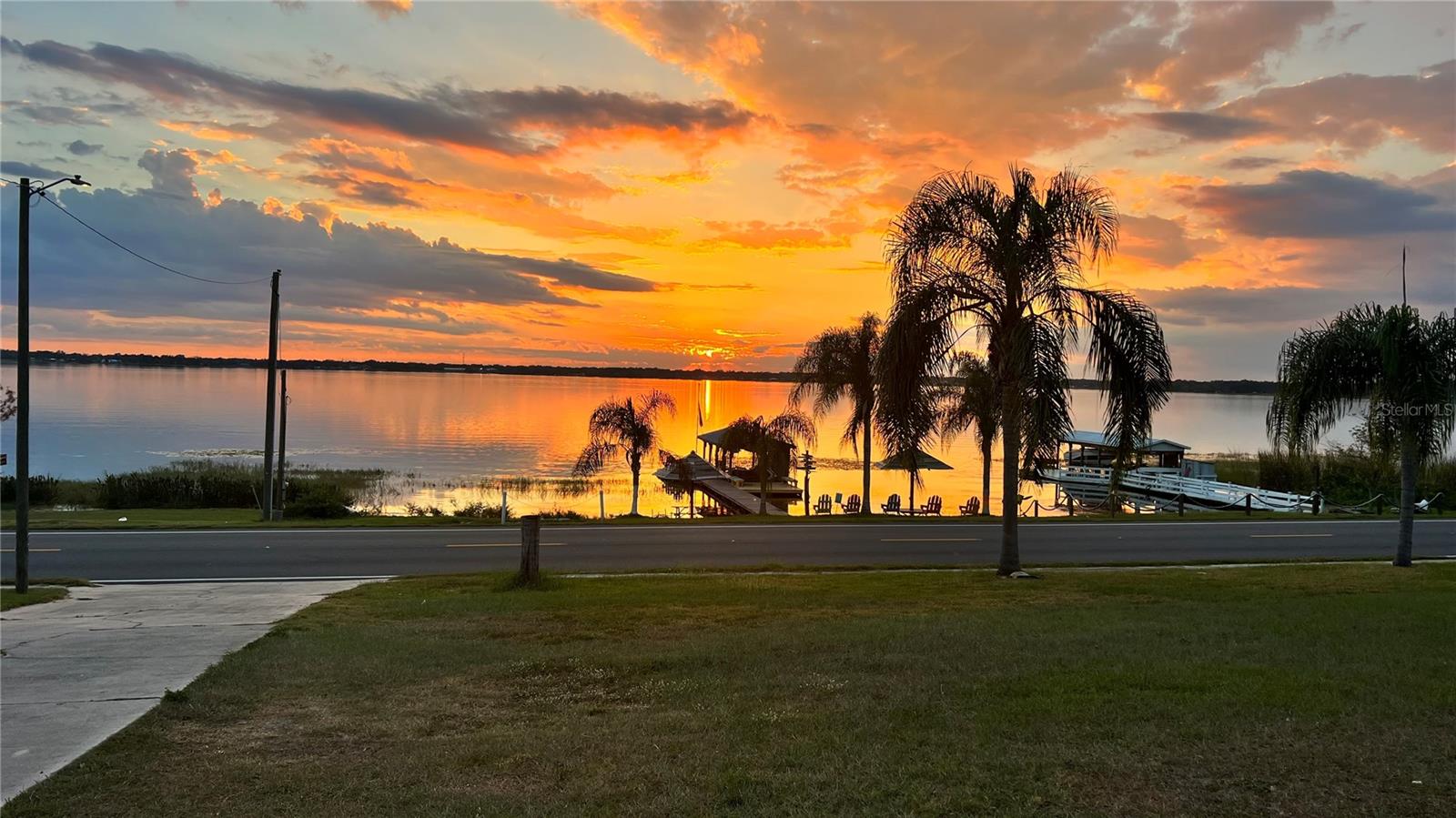 1218 LAKE ARIANA BLVD