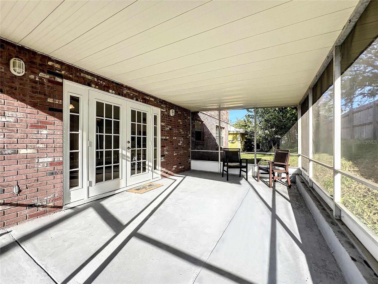 1218 LAKE ARIANA BLVD