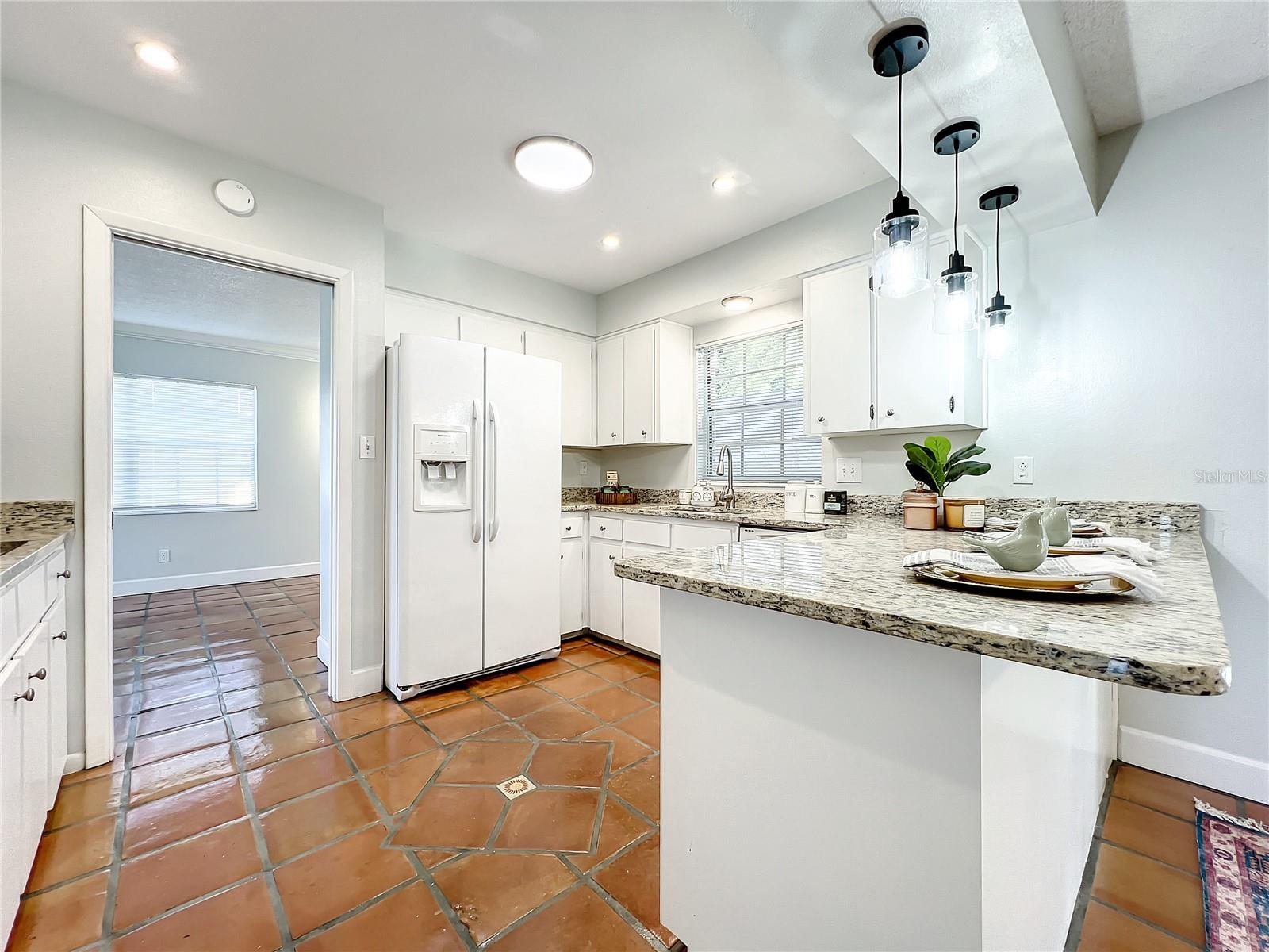 1218 LAKE ARIANA BLVD