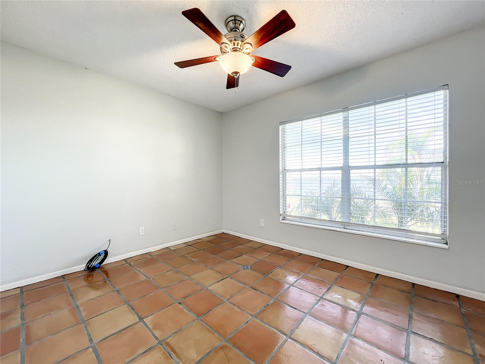 1218 LAKE ARIANA BLVD