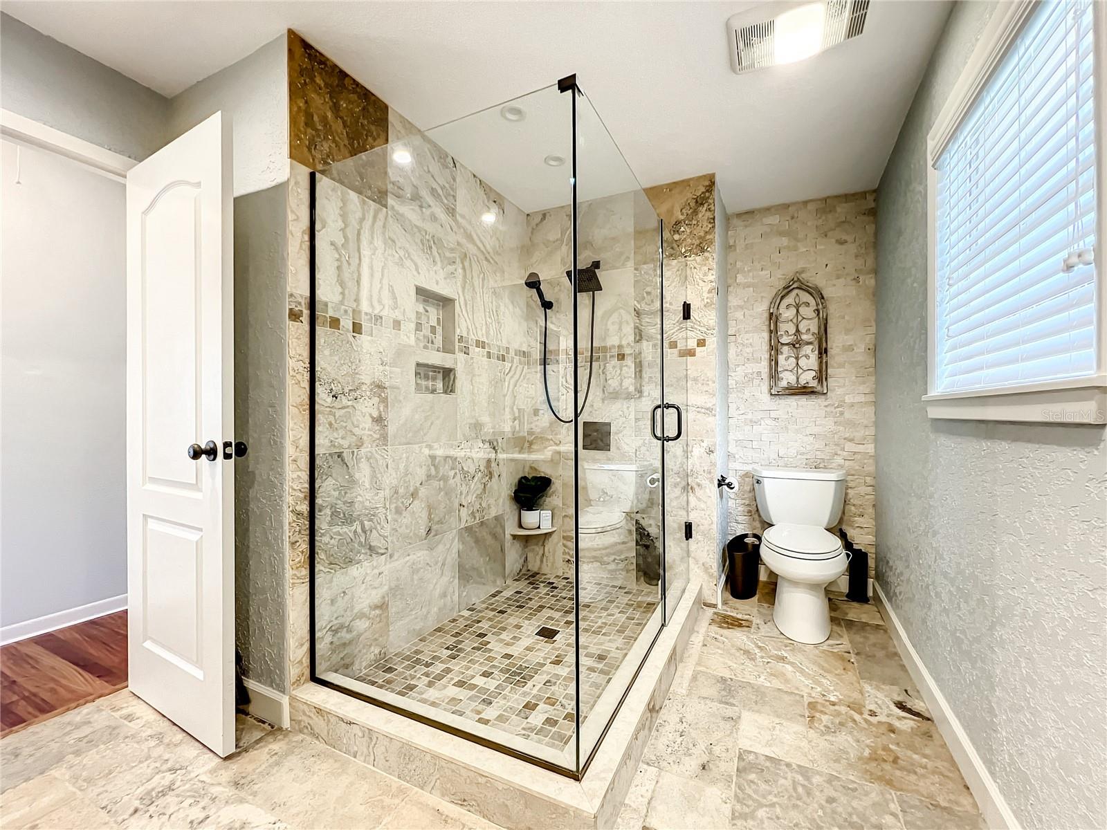 1218 LAKE ARIANA BLVD