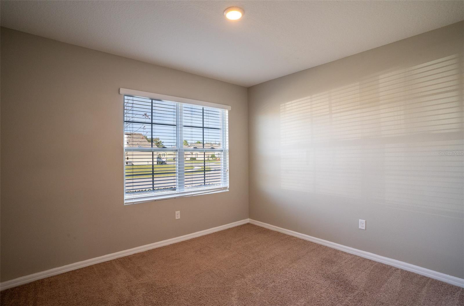 1760 JACKSON OAKS DR