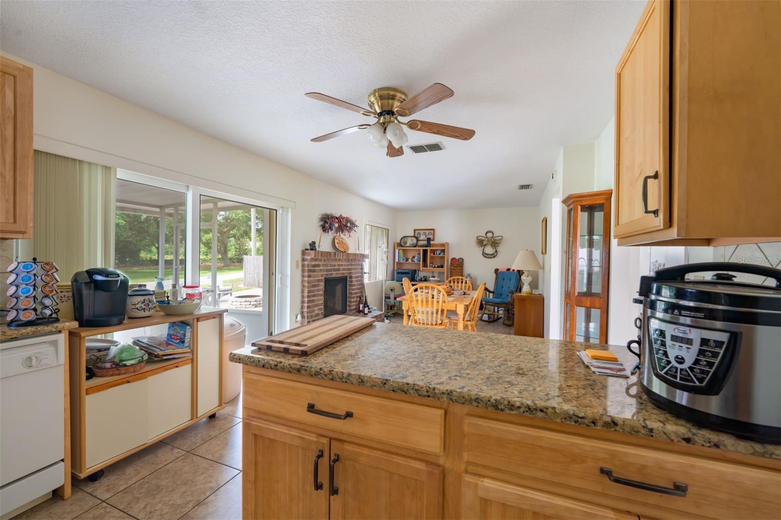 555 LAKE DEXTER BLVD