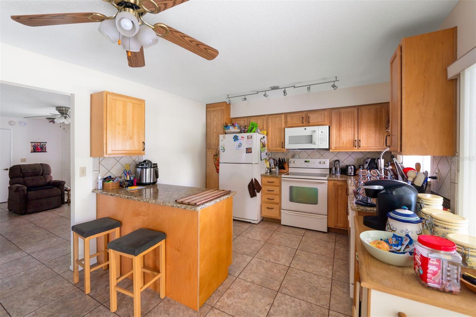 555 LAKE DEXTER BLVD