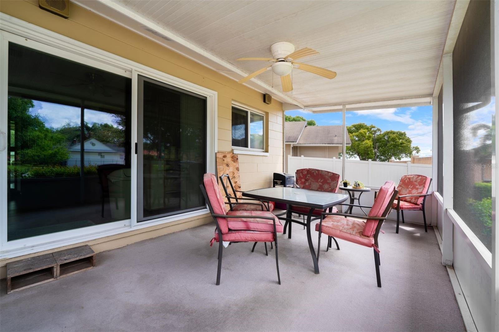 555 LAKE DEXTER BLVD