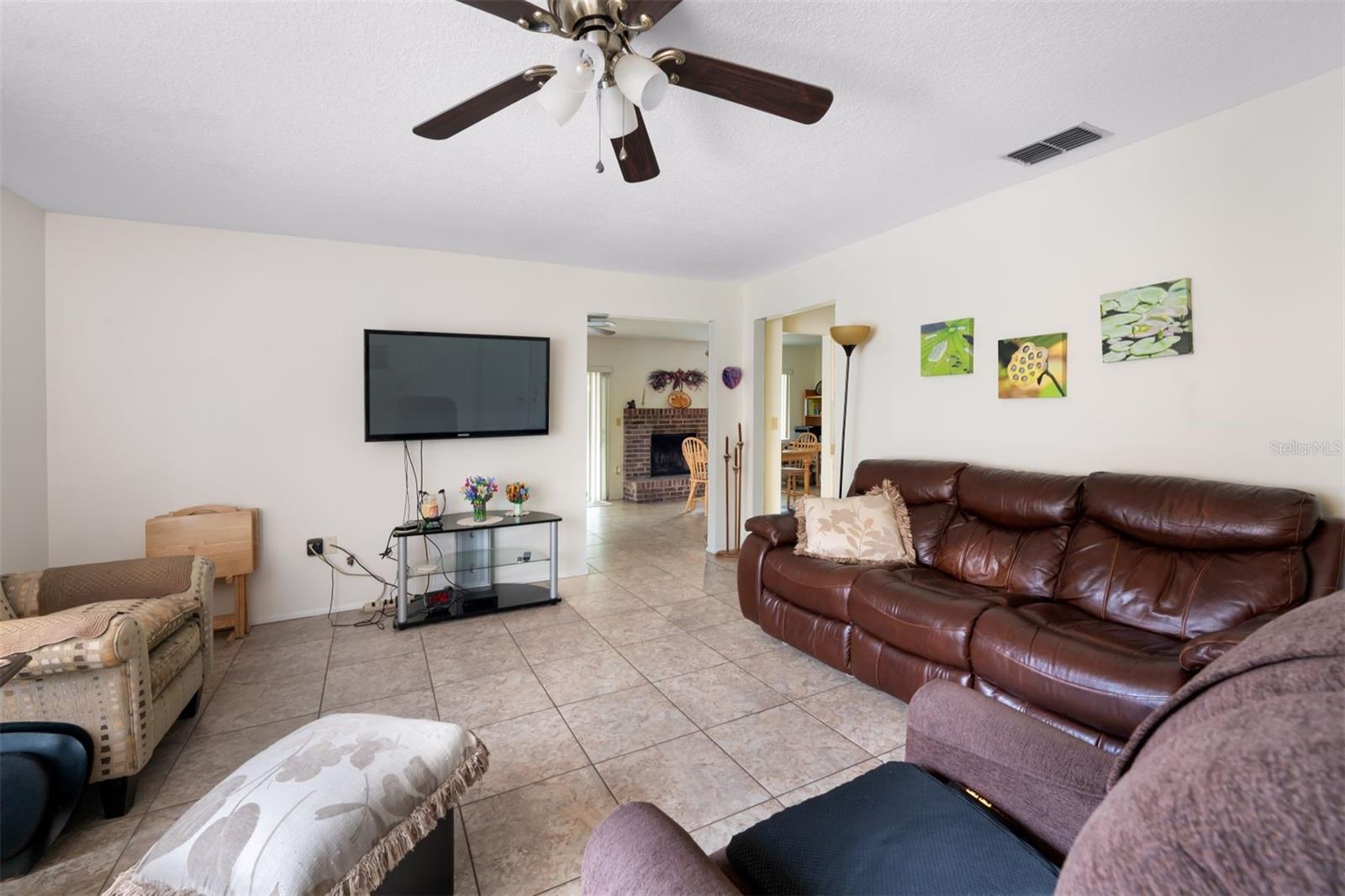 555 LAKE DEXTER BLVD