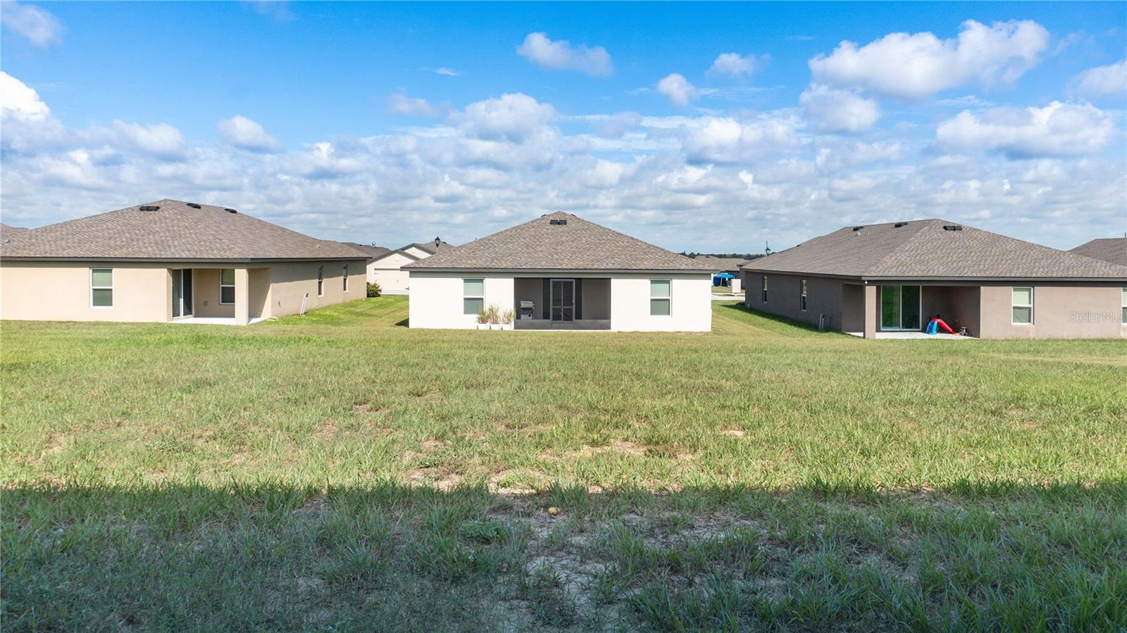 2053 AMBER SWEET CIR