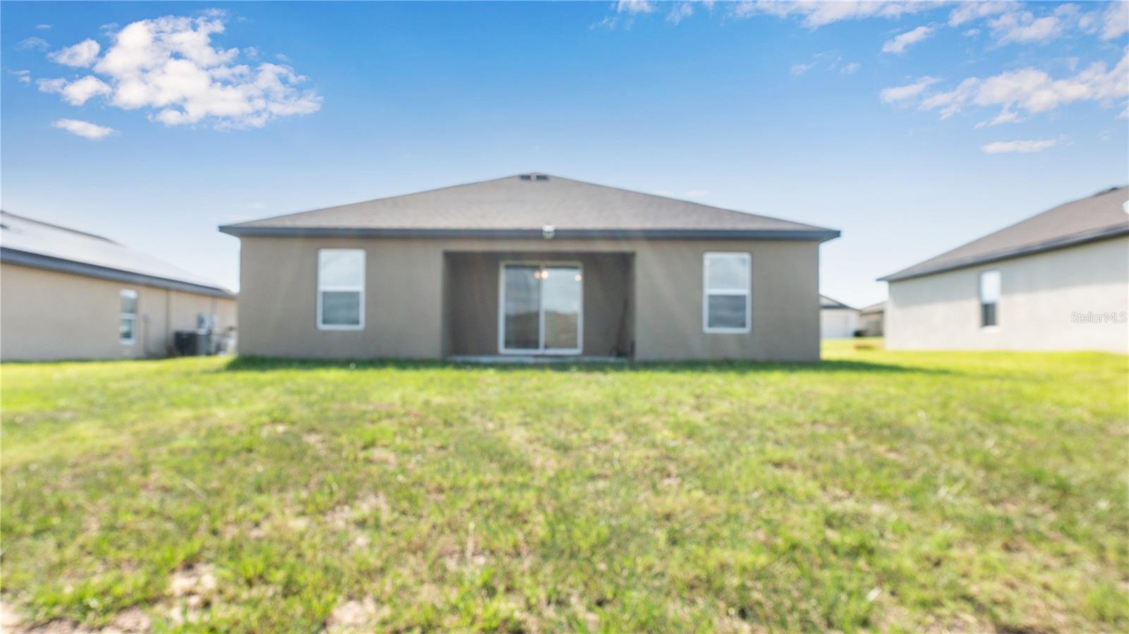 2053 AMBER SWEET CIR