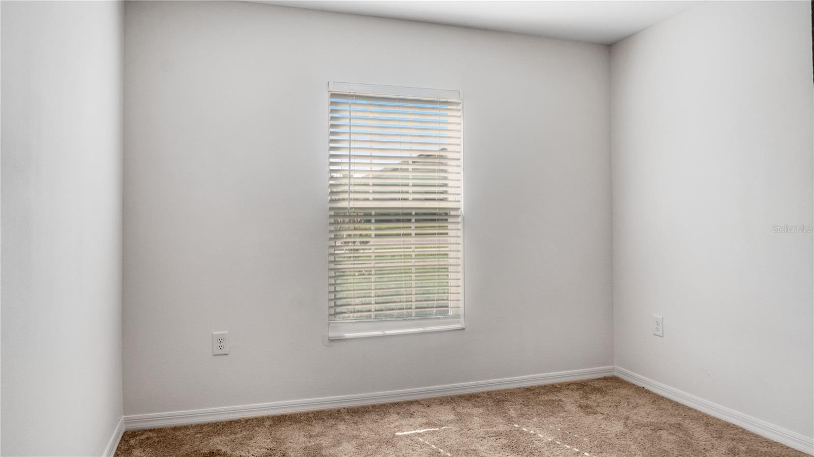 2053 AMBER SWEET CIR