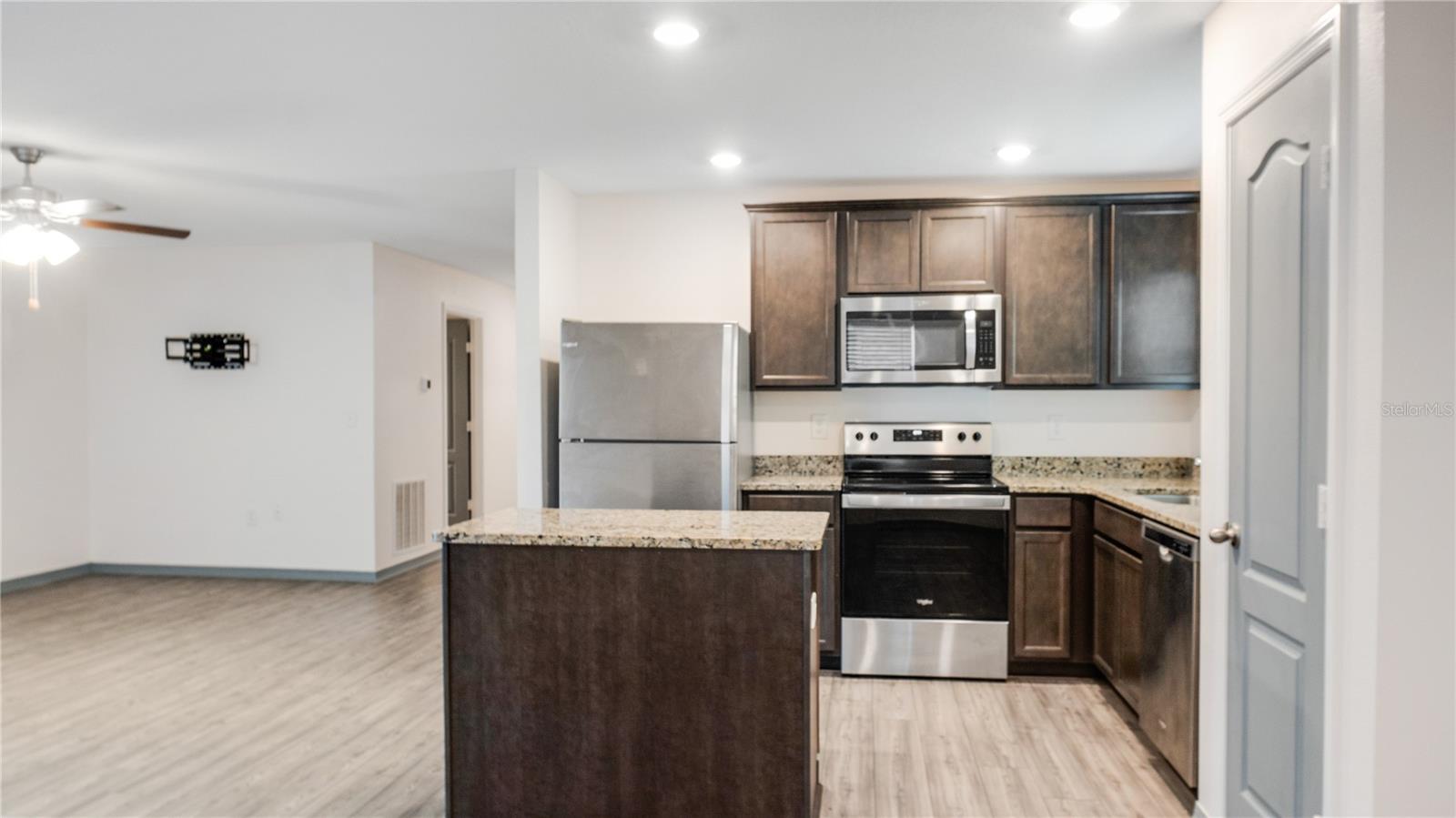 2053 AMBER SWEET CIR