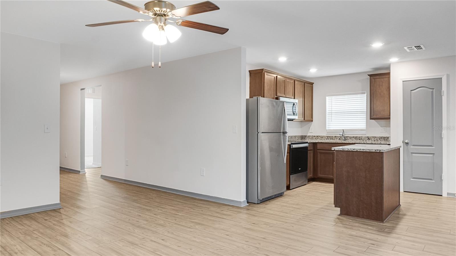 2053 AMBER SWEET CIR