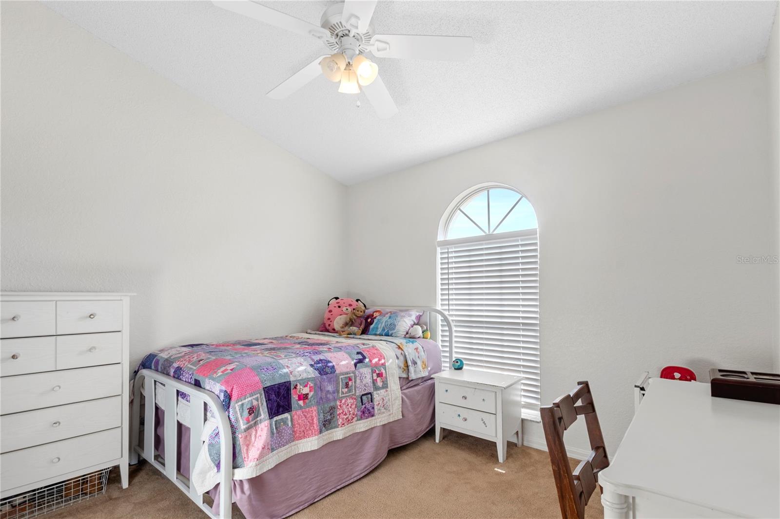 949 HIGHLAND CREST CIR