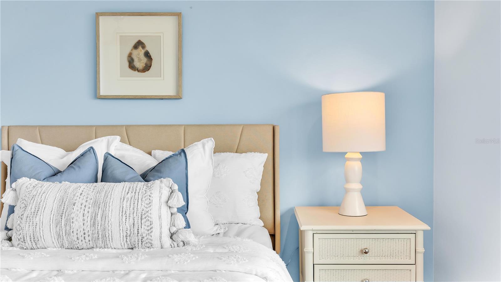 1250 W LAKE HAMILTON DR