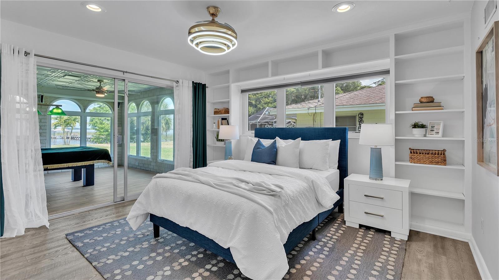 1250 W LAKE HAMILTON DR