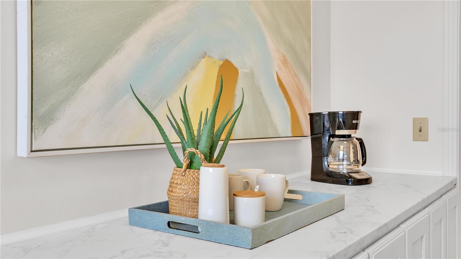 1250 W LAKE HAMILTON DR