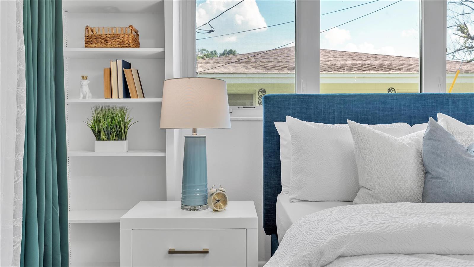 1250 W LAKE HAMILTON DR