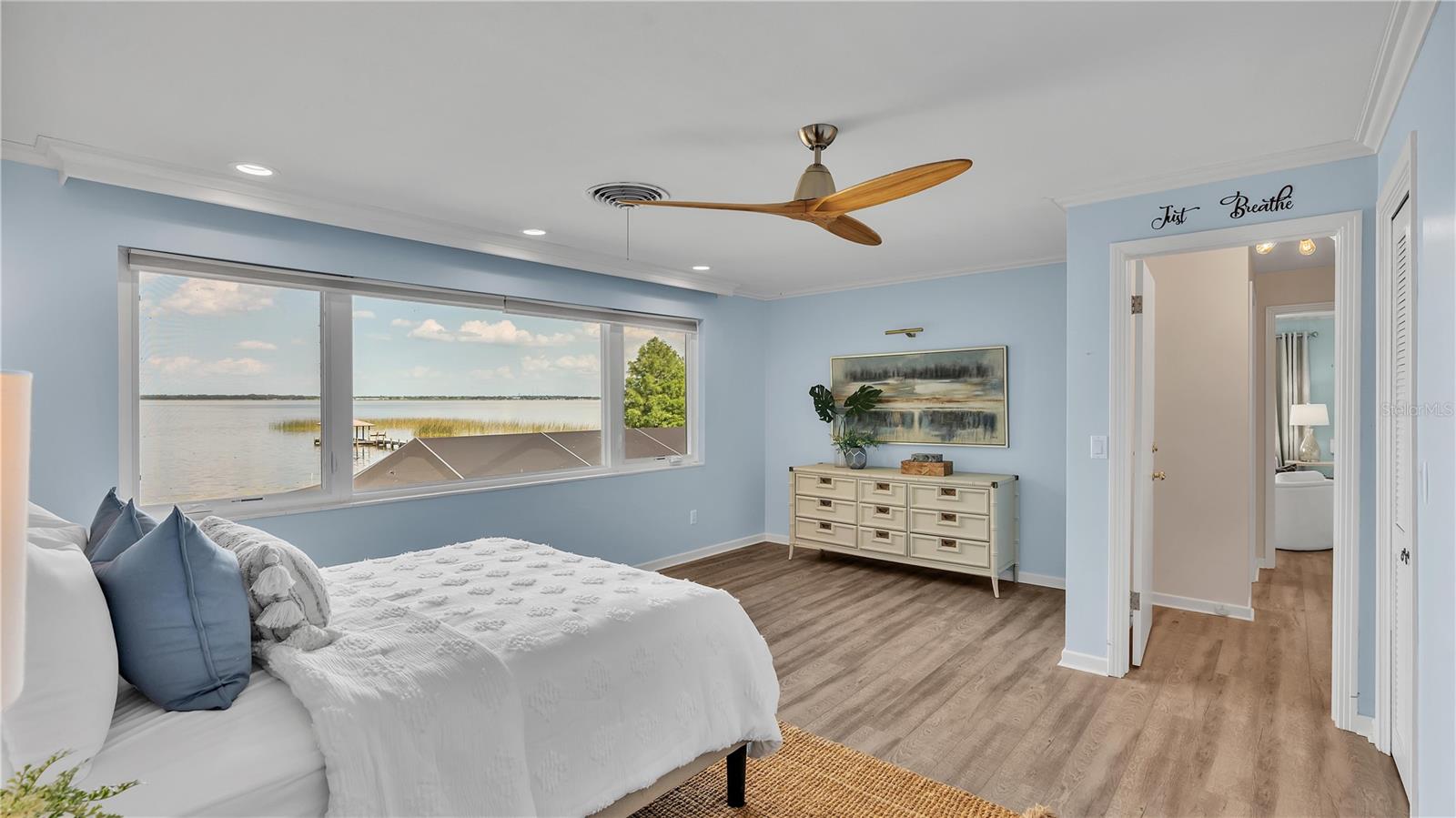 1250 W LAKE HAMILTON DR