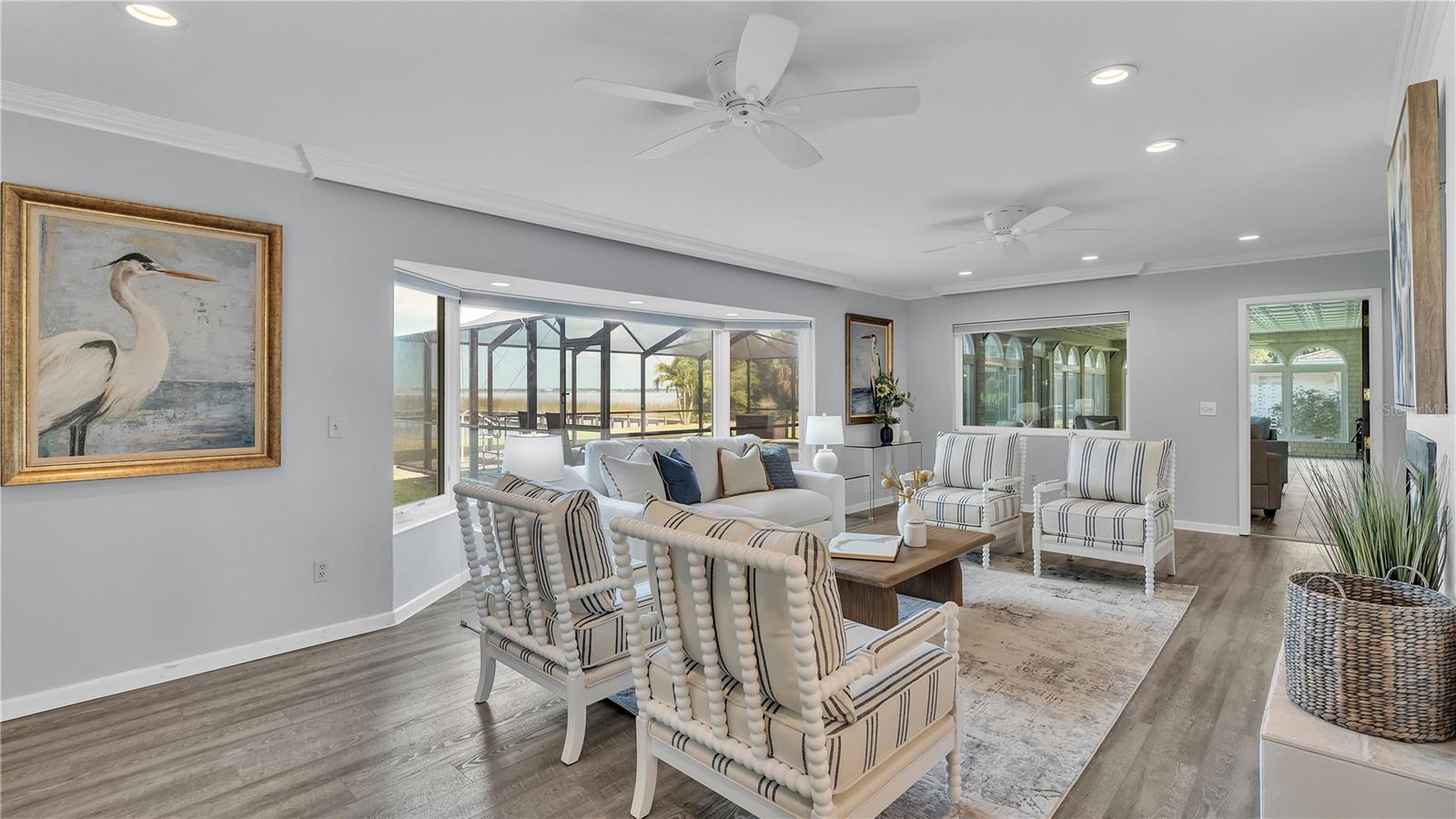 1250 W LAKE HAMILTON DR