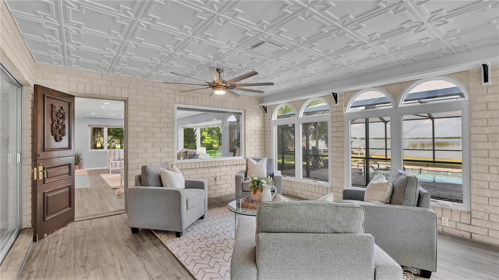 1250 W LAKE HAMILTON DR