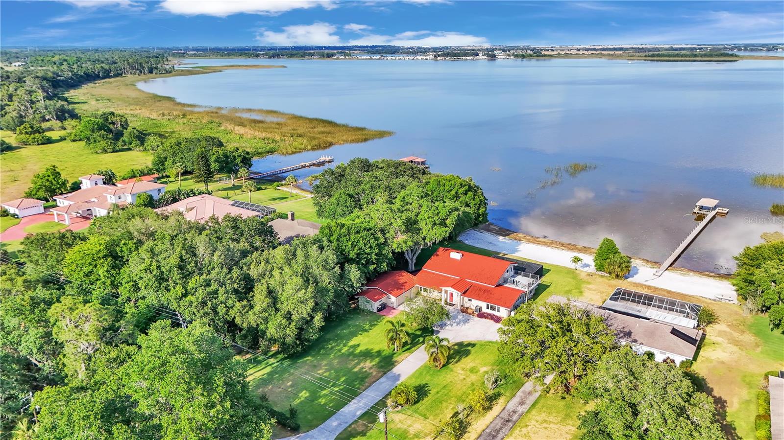 1250 W LAKE HAMILTON DR