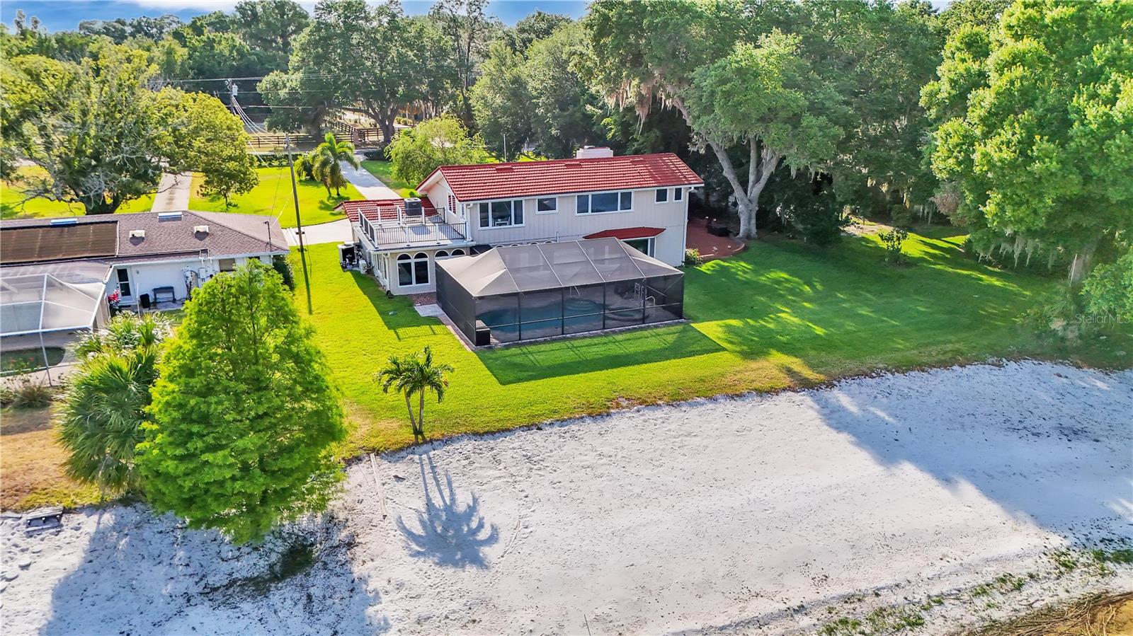 1250 W LAKE HAMILTON DR