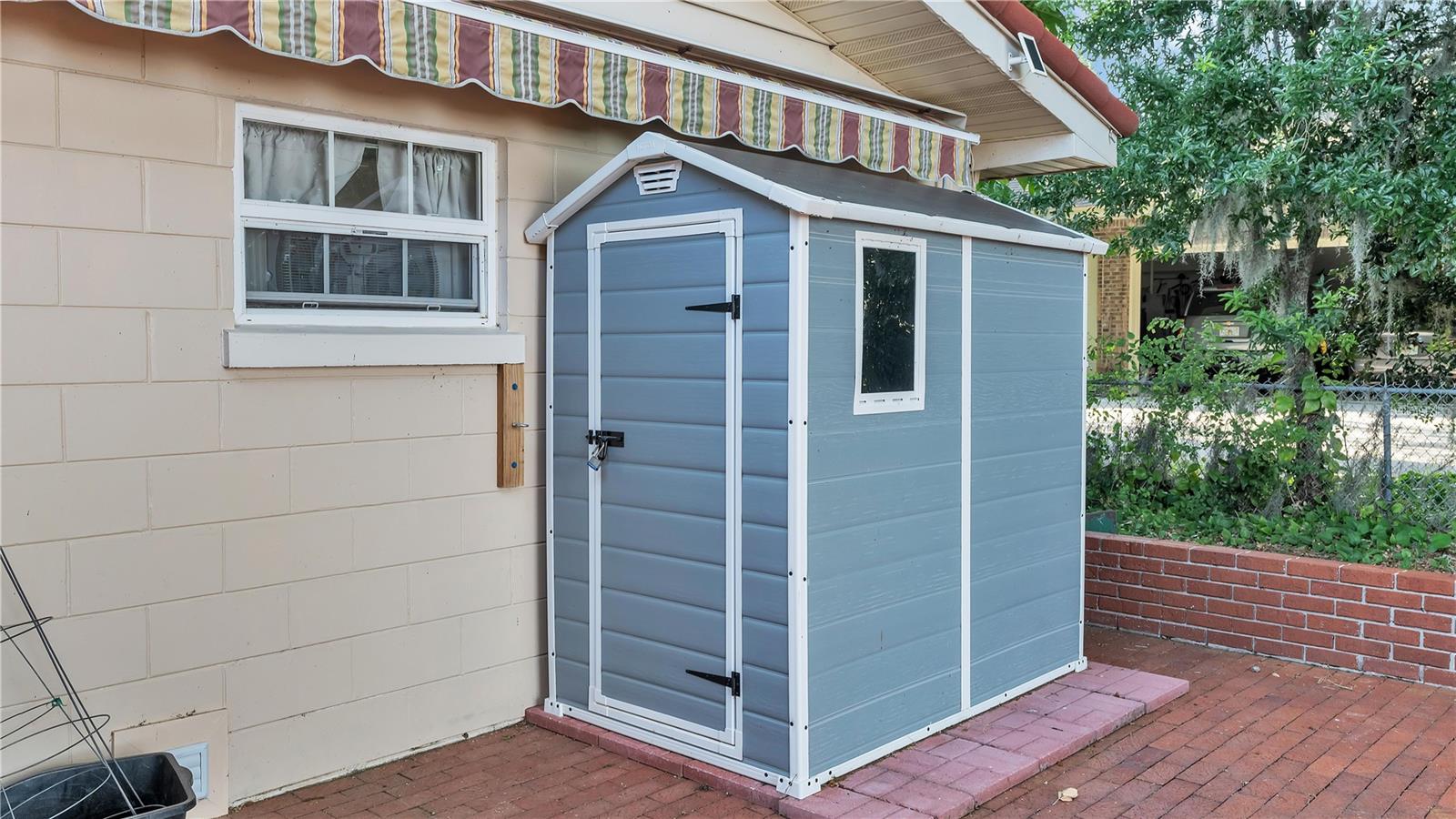 1250 W LAKE HAMILTON DR