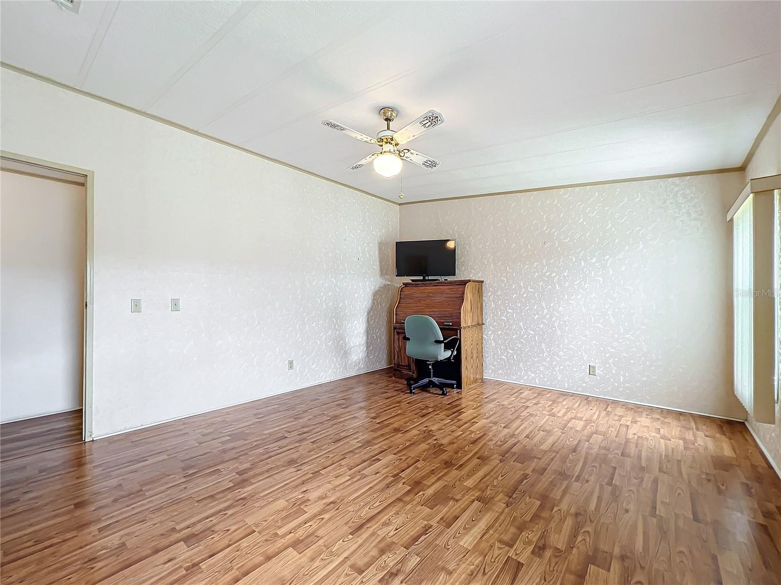 6471 PEPPERTREE PATH NE