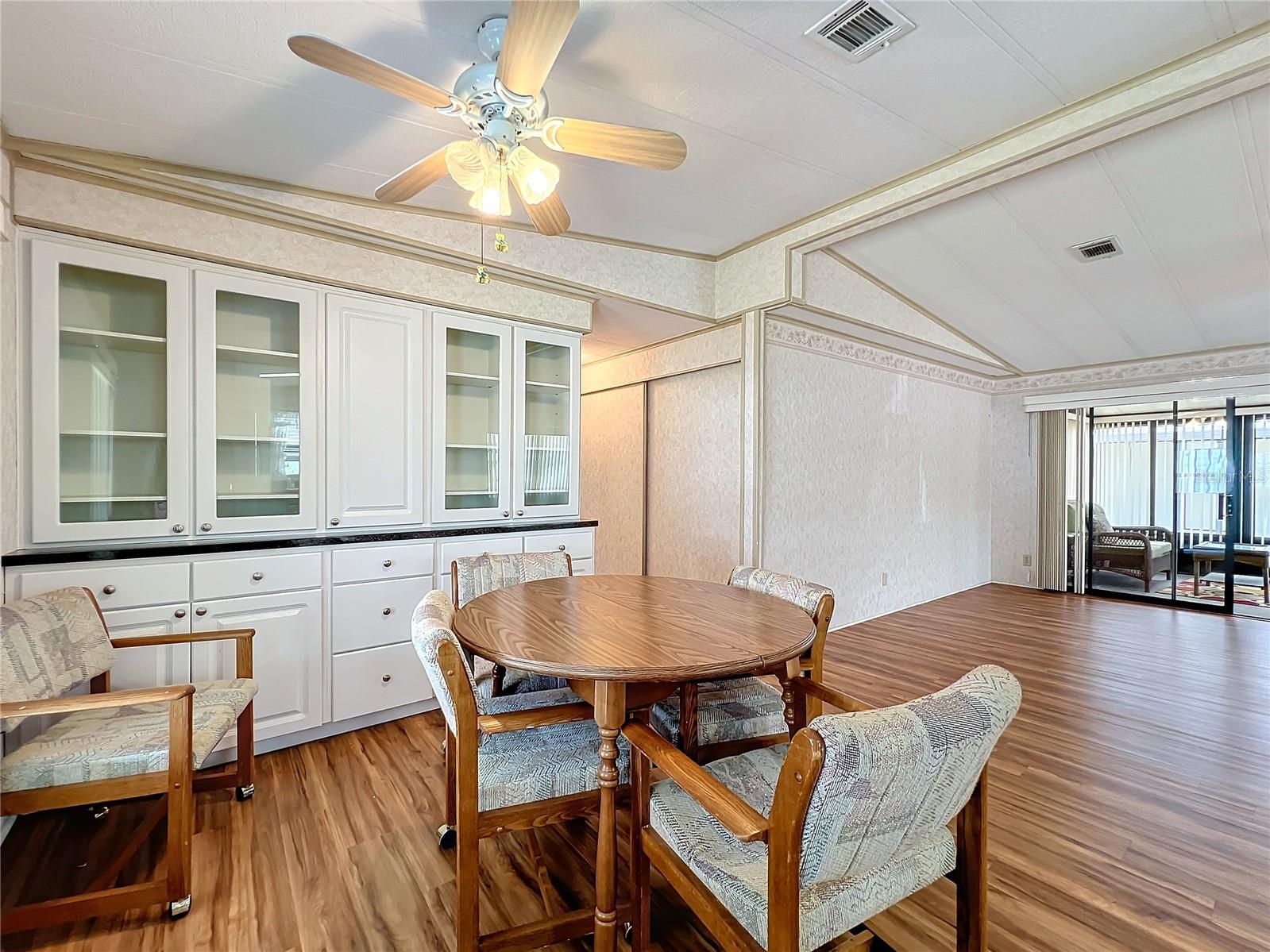 6471 PEPPERTREE PATH NE