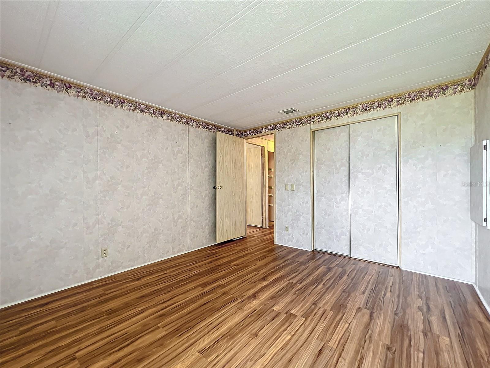 6471 PEPPERTREE PATH NE