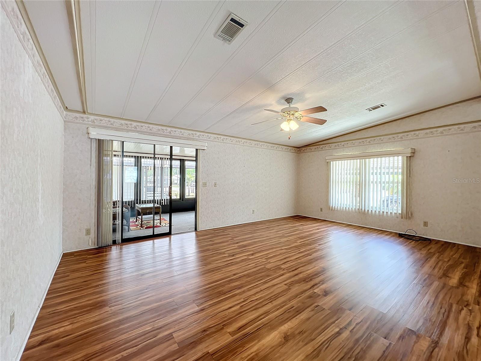 6471 PEPPERTREE PATH NE