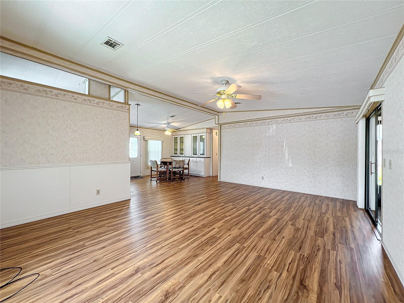 6471 PEPPERTREE PATH NE