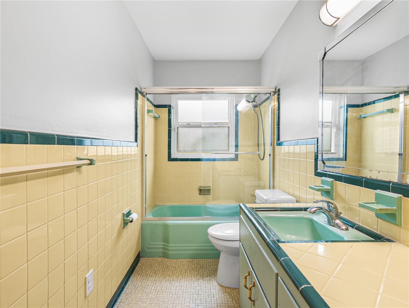 1170 S LAKESHORE BLVD