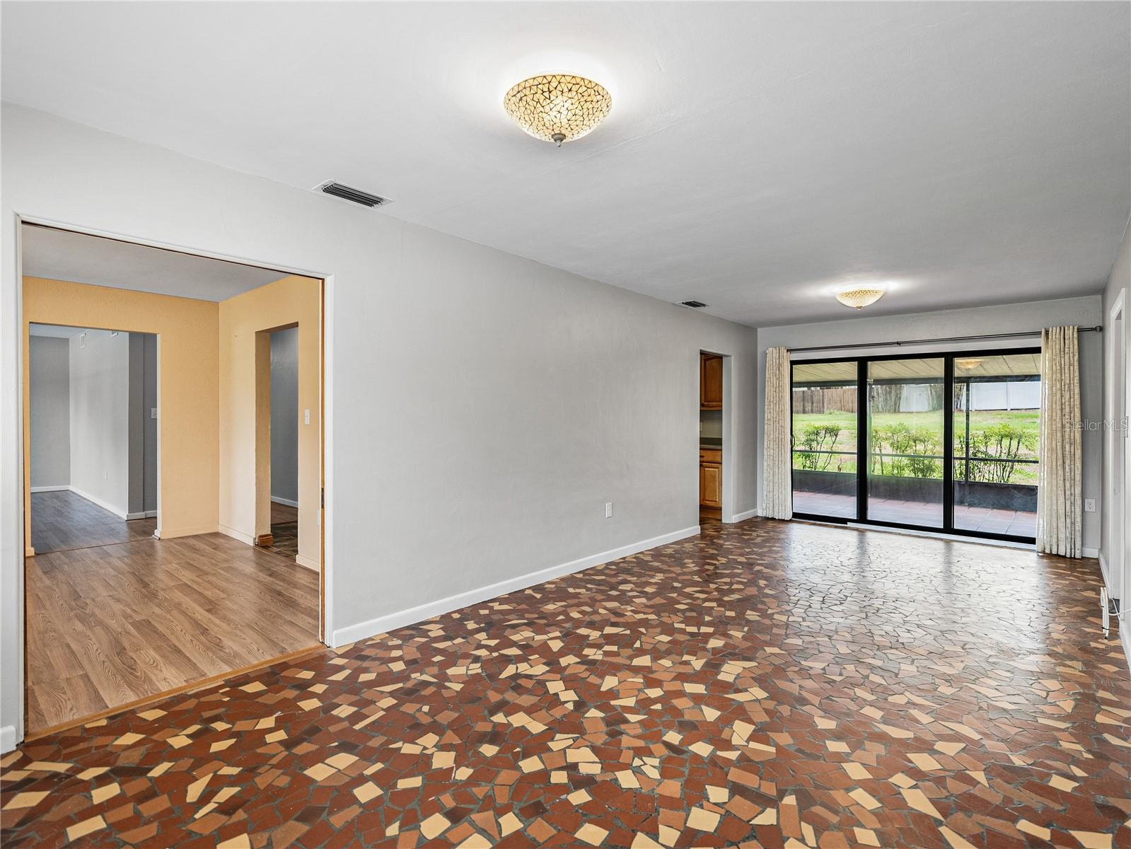 1170 S LAKESHORE BLVD