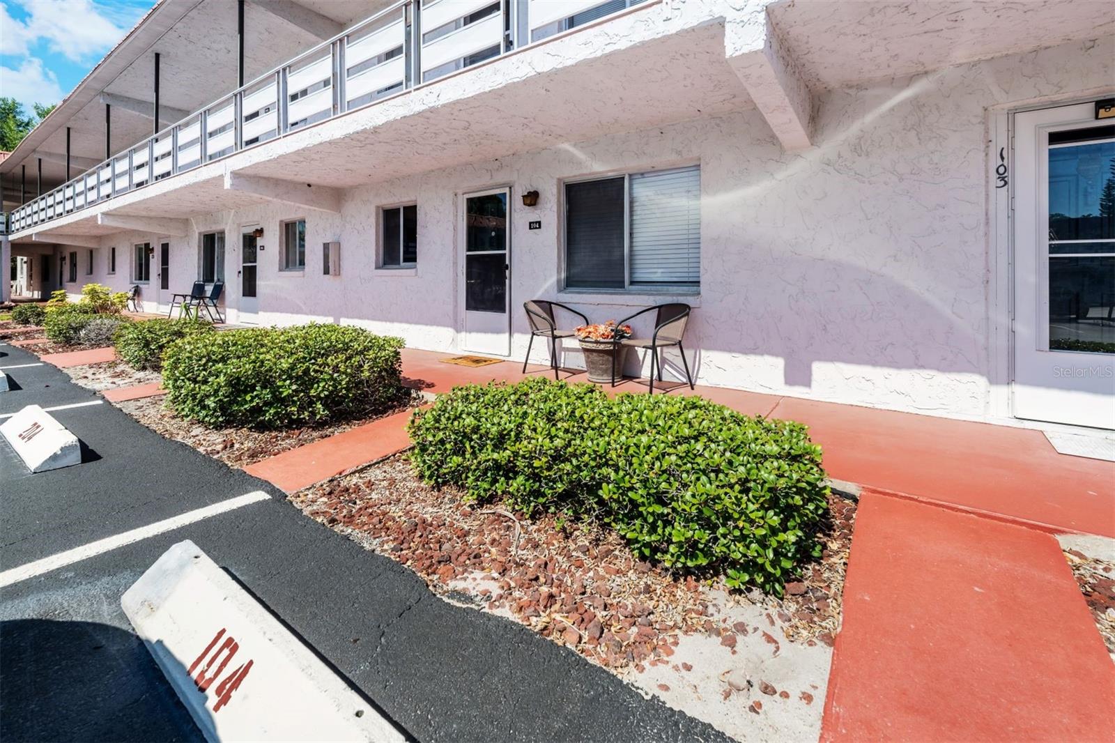 1100 MARTINIQUE DR #104