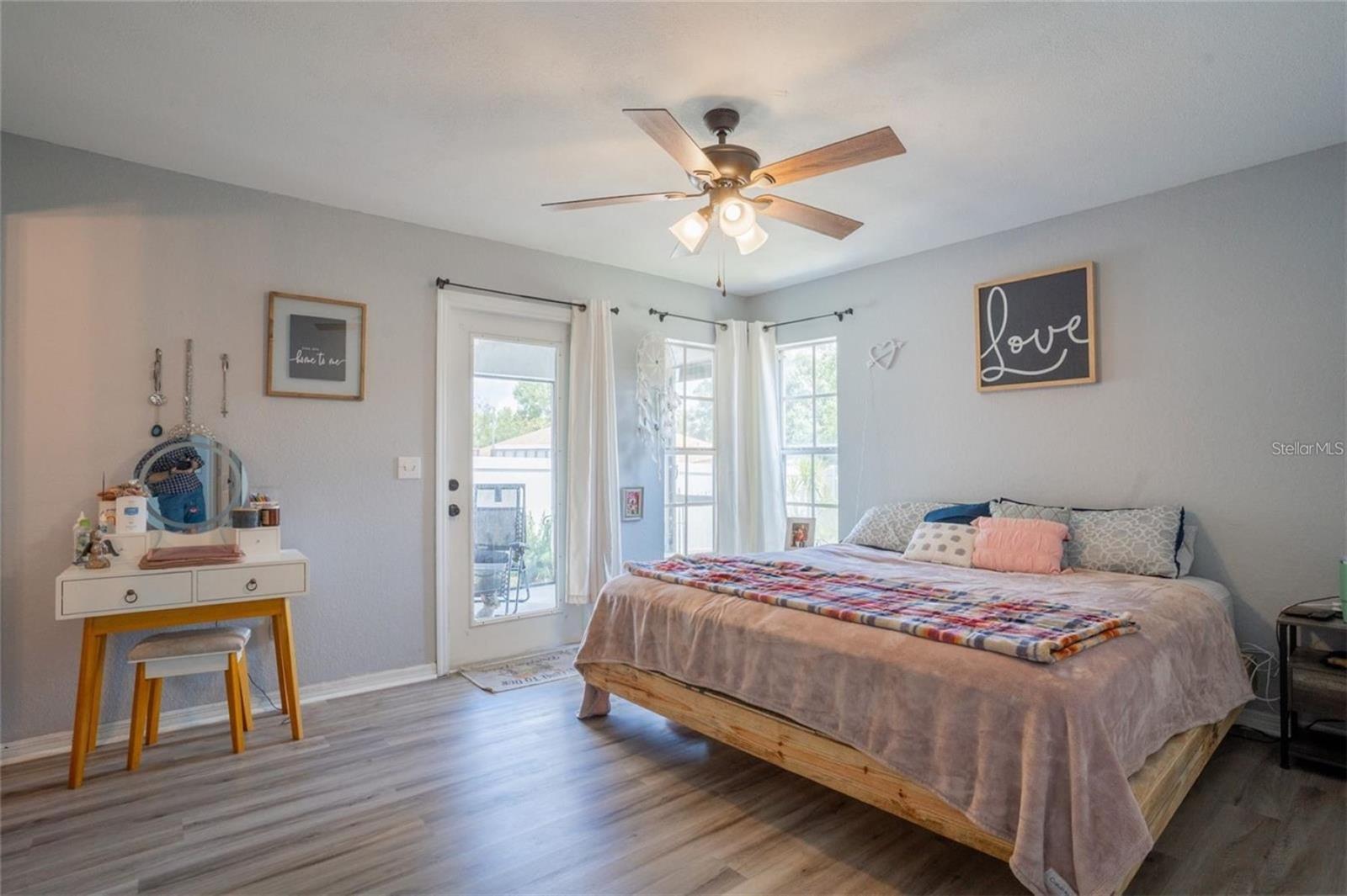 251 DIAMOND RIDGE BLVD