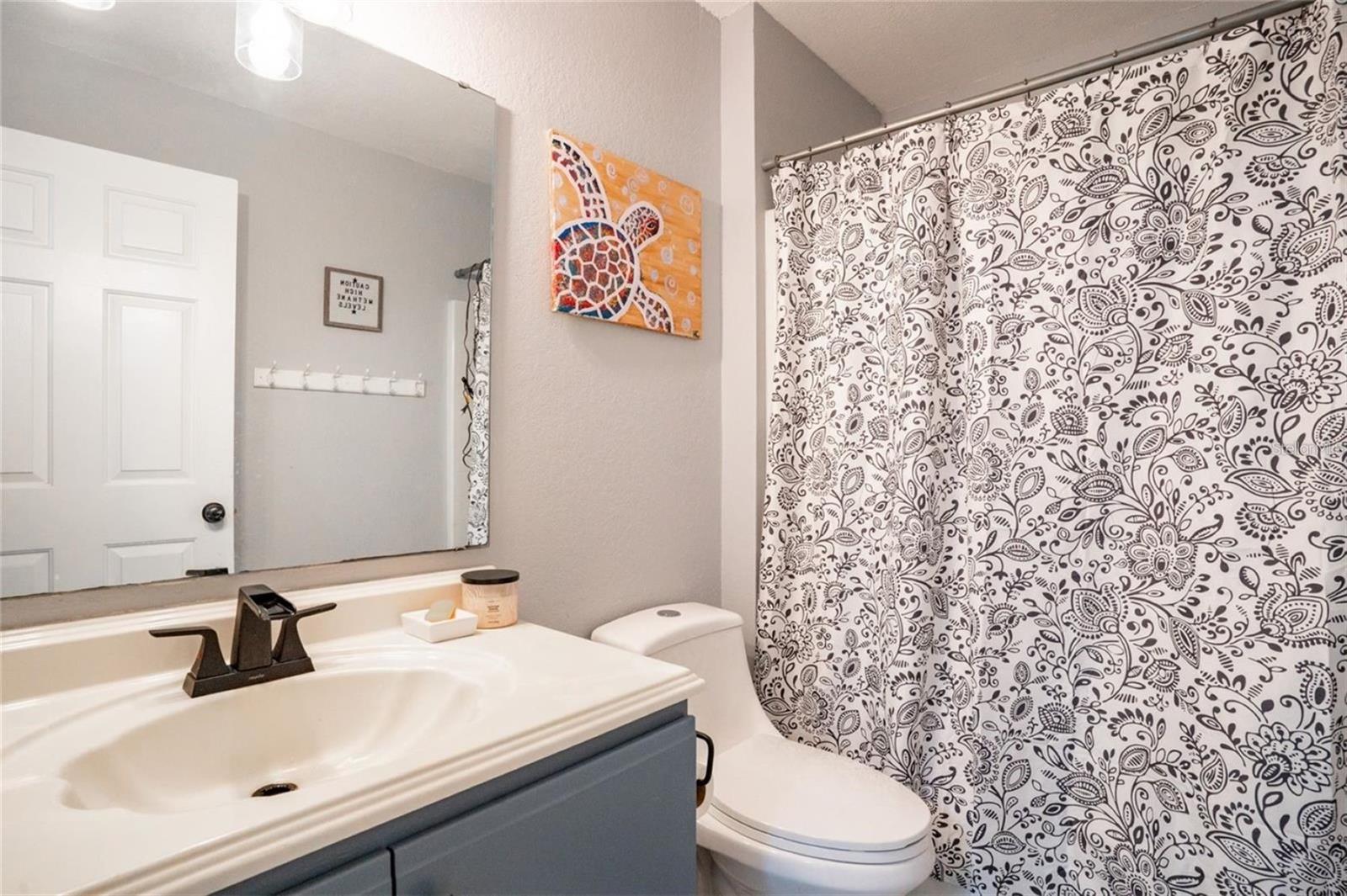 251 DIAMOND RIDGE BLVD