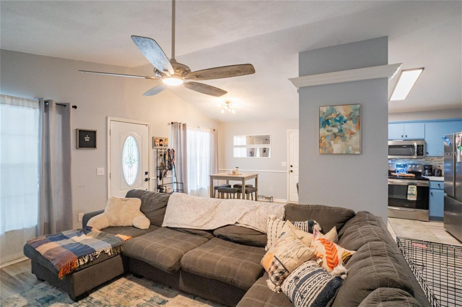 251 DIAMOND RIDGE BLVD