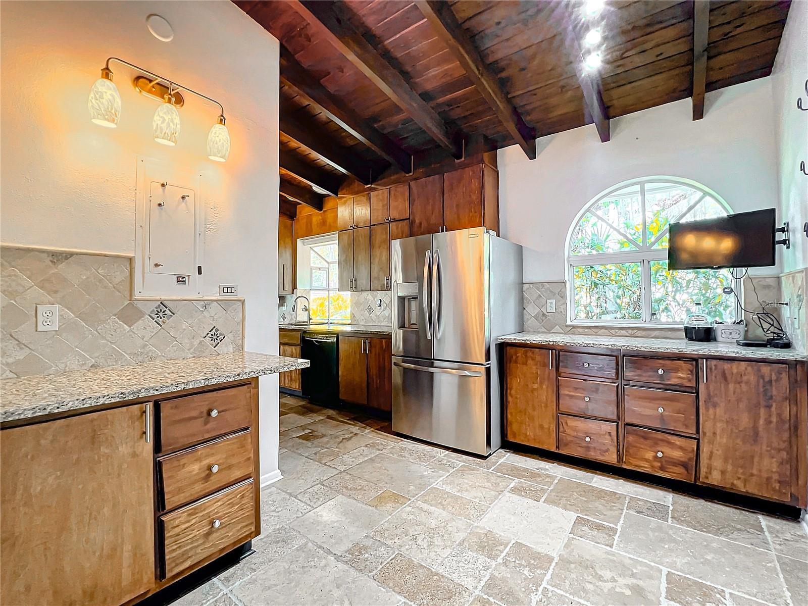 2332 STATE ROAD 17 N