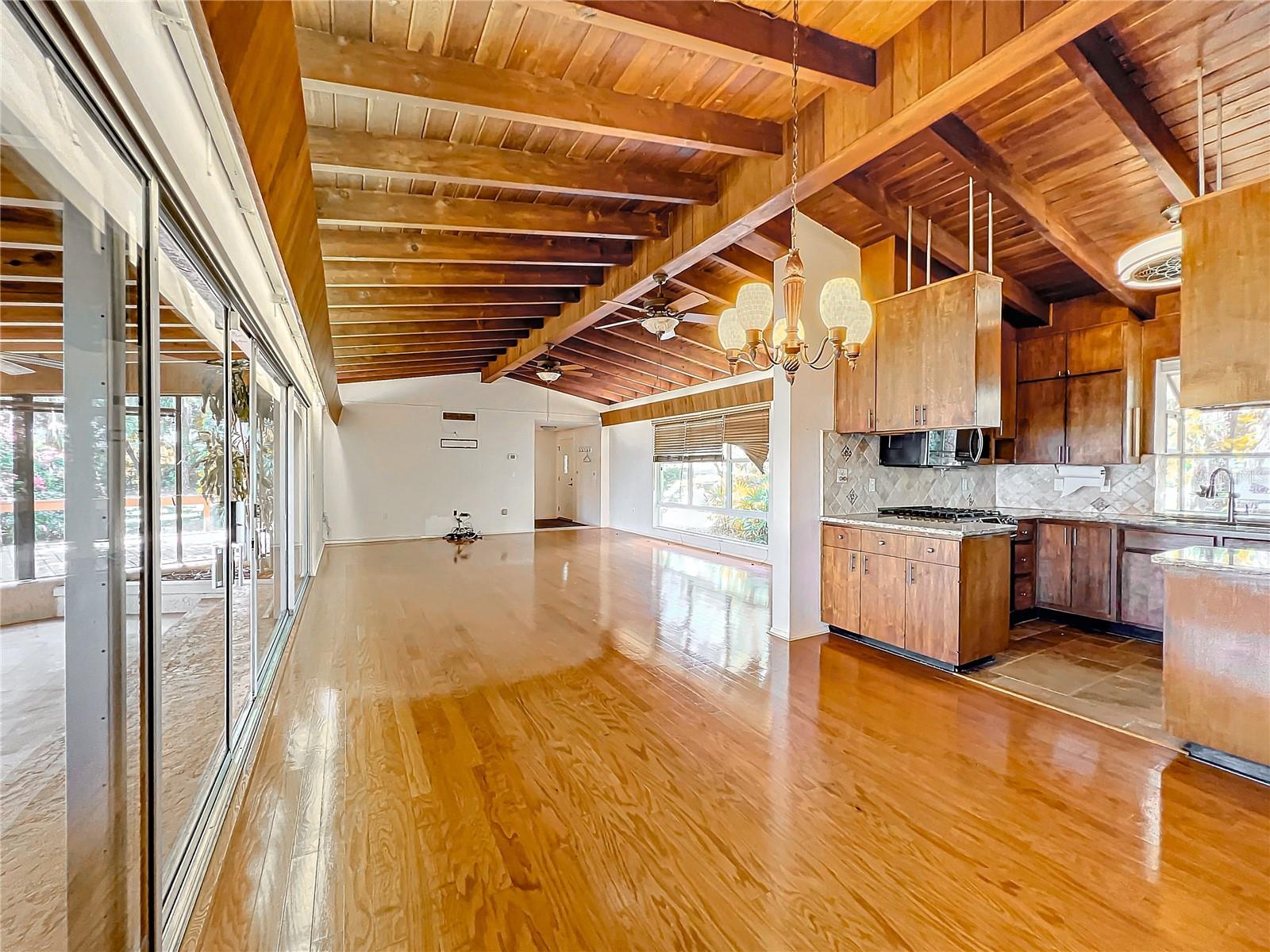 2332 STATE ROAD 17 N