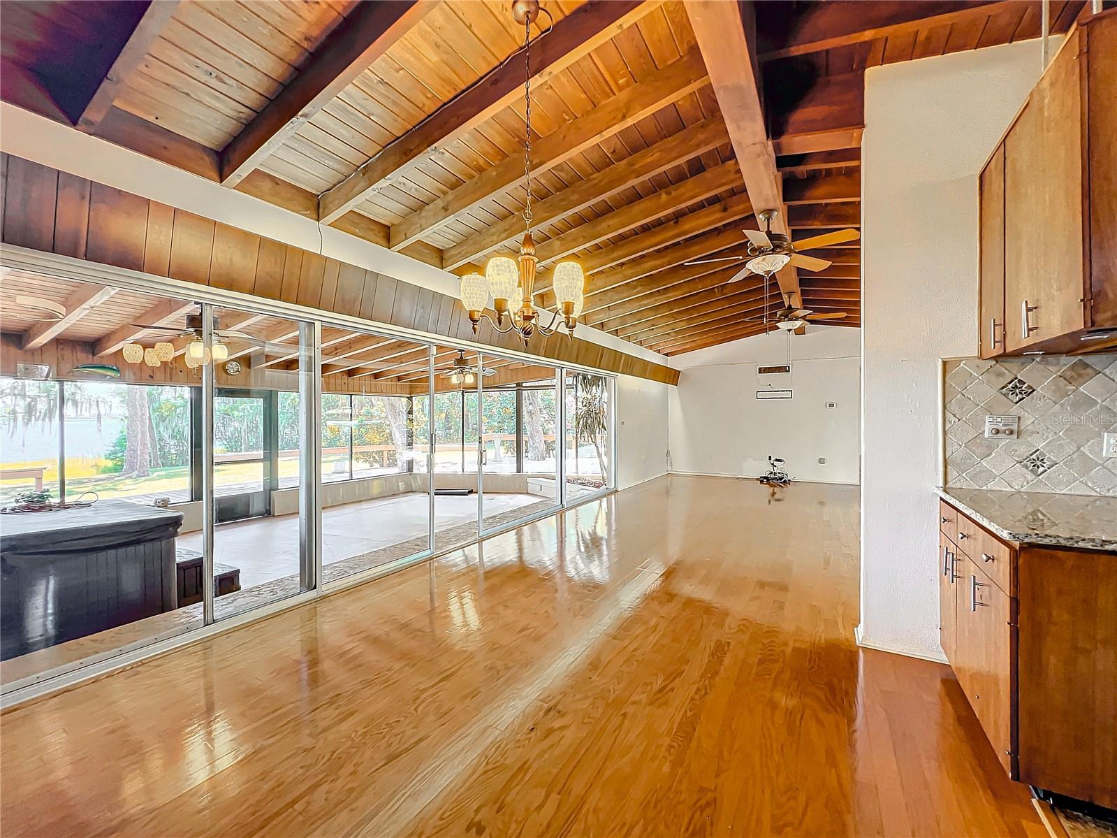 2332 STATE ROAD 17 N