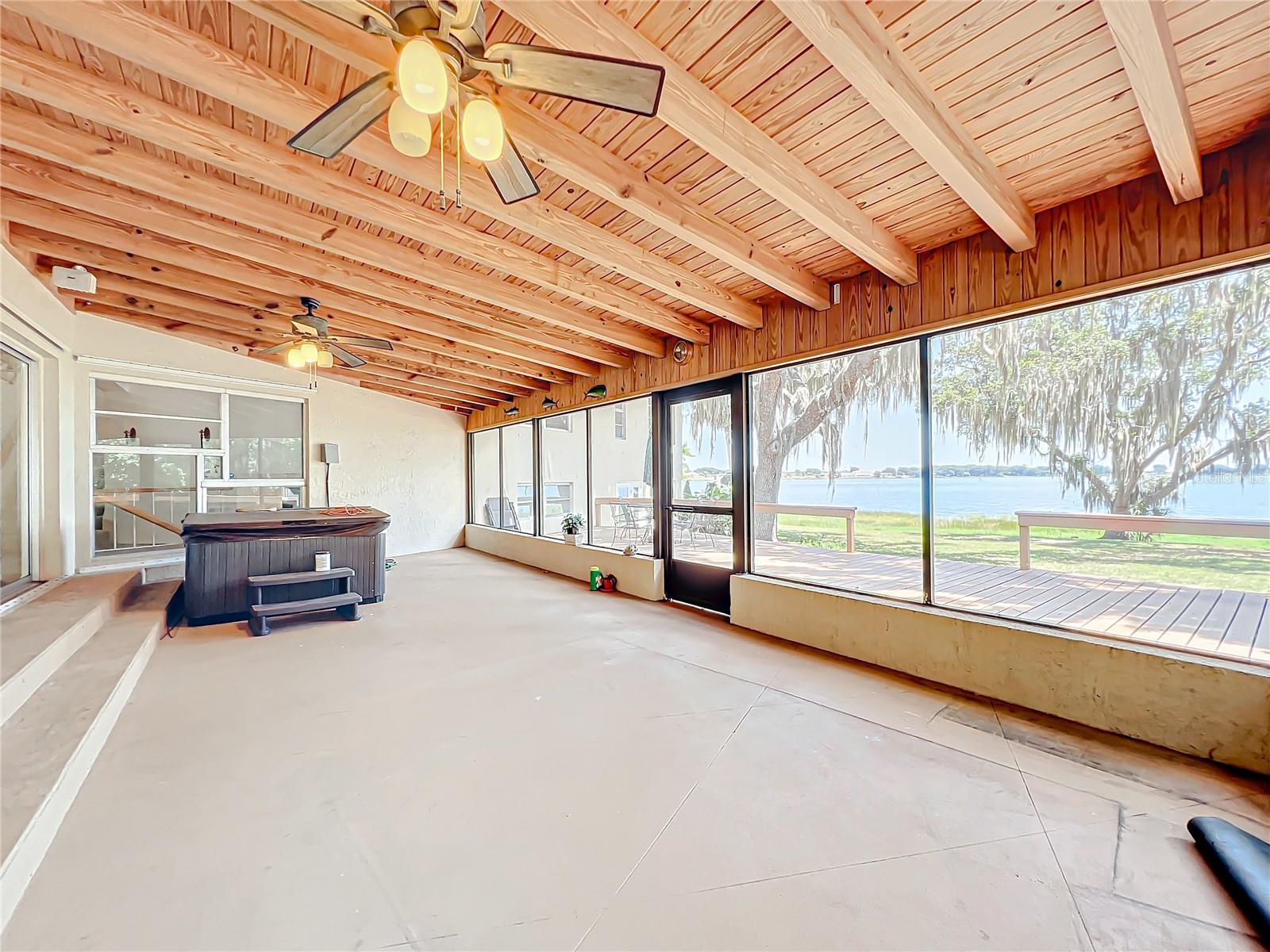 2332 STATE ROAD 17 N