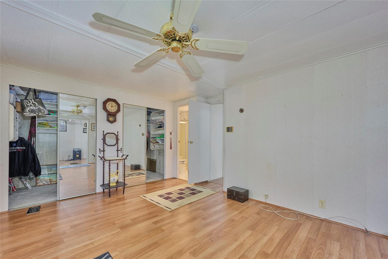 1610 REYNOLDS RD #243