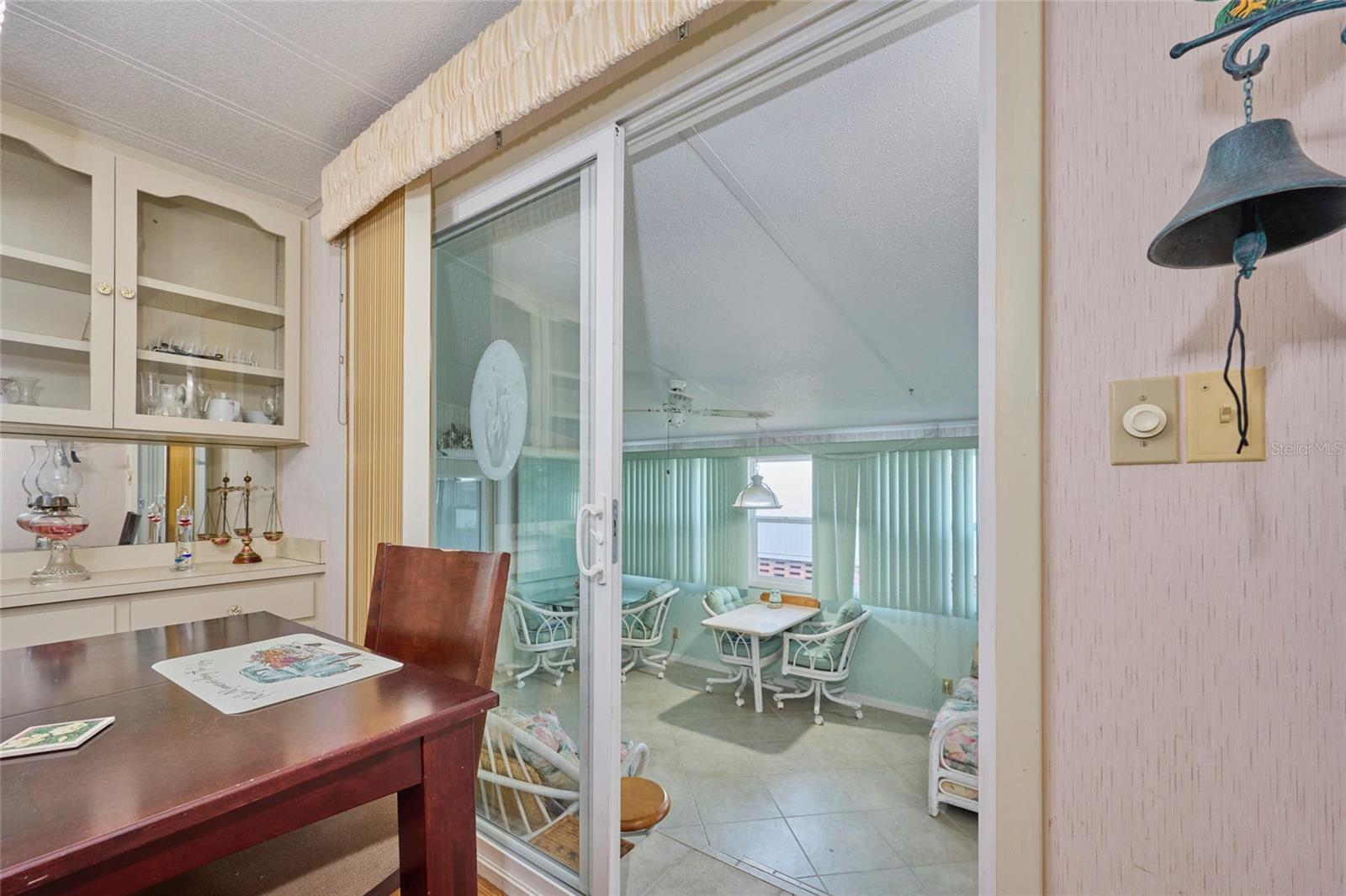 1610 REYNOLDS RD #243