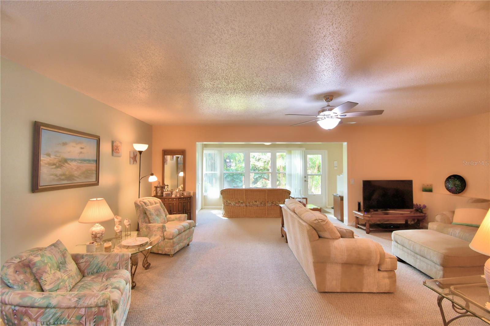 200 EL CAMINO DR #103