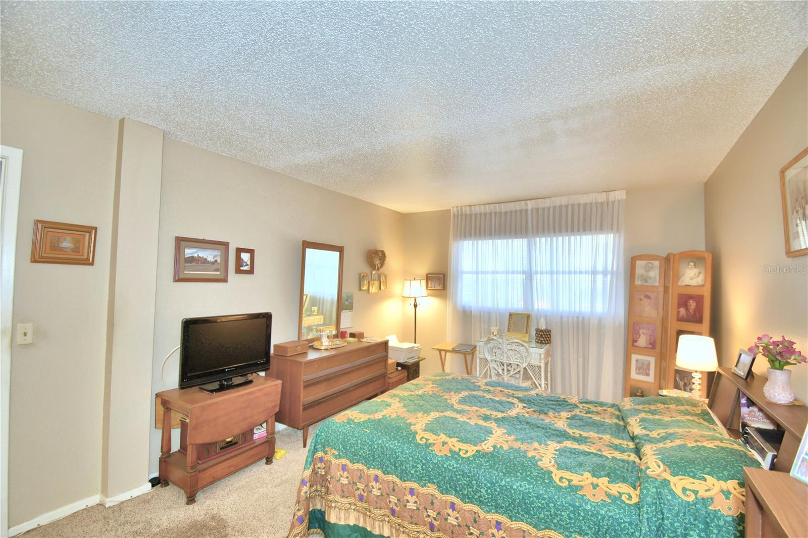 200 EL CAMINO DR #103