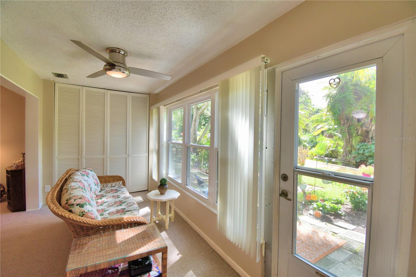 200 EL CAMINO DR #103