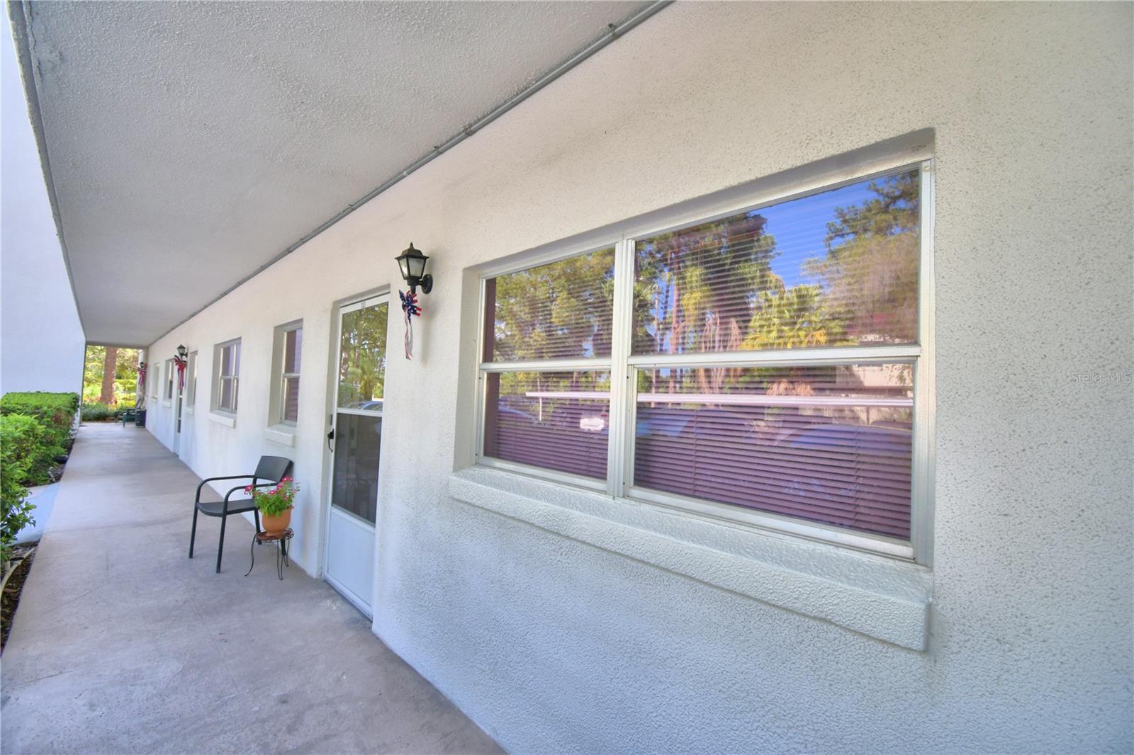 200 EL CAMINO DR #103