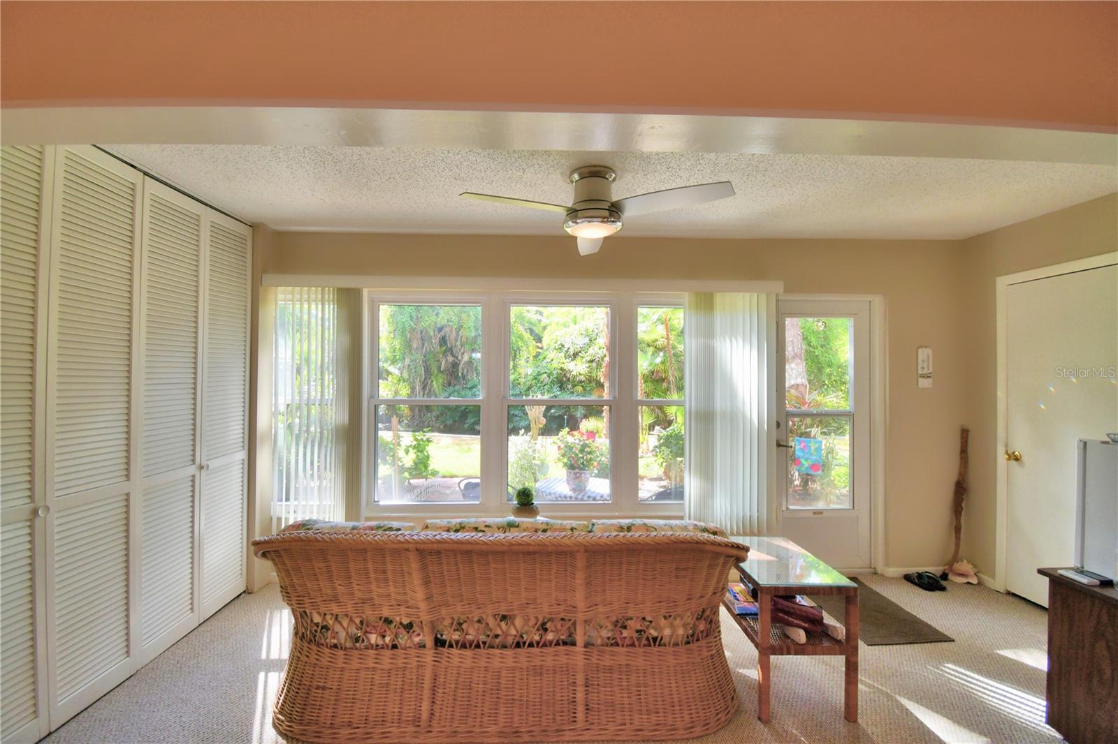 200 EL CAMINO DR #103